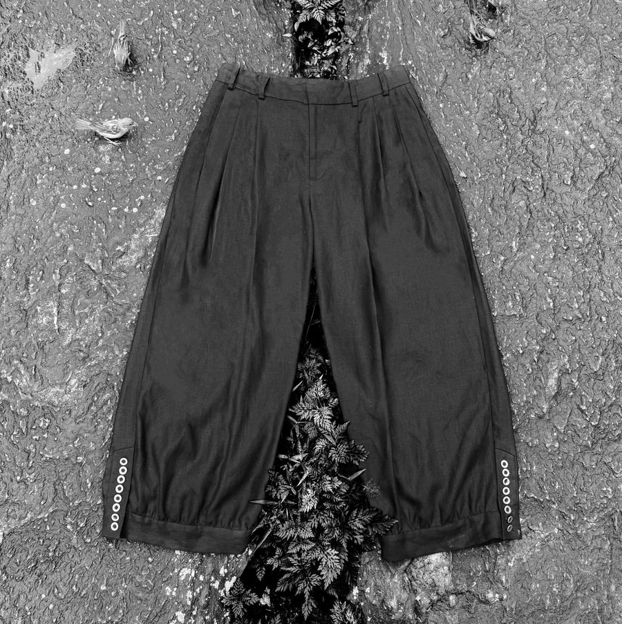 PLEATED BLOOMER TROUSER